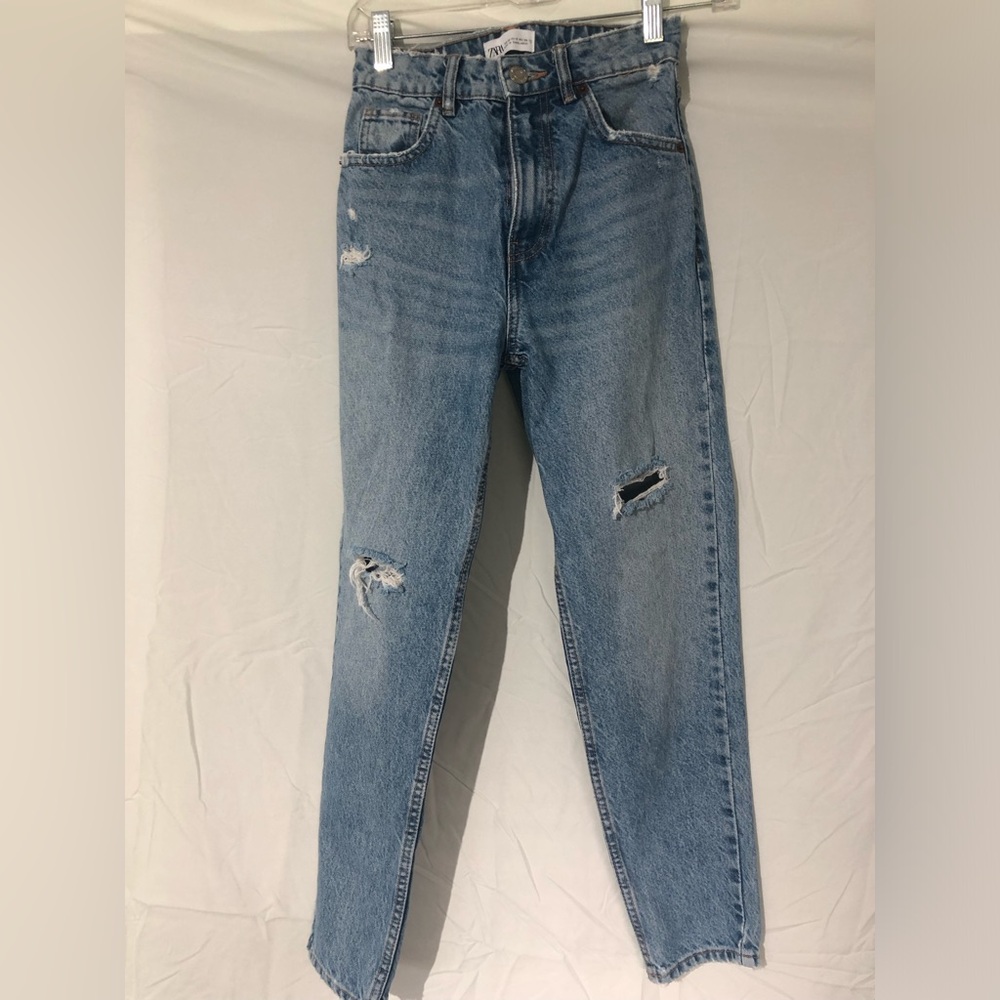 Zara Distressed Blue Jeans Women’s Size 0
